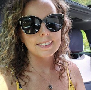 Meet your Posher, Jenn